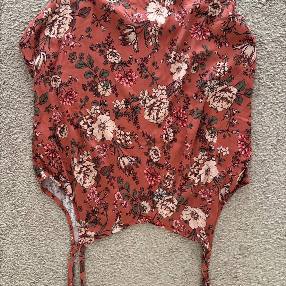 Floral Women's Top - Red